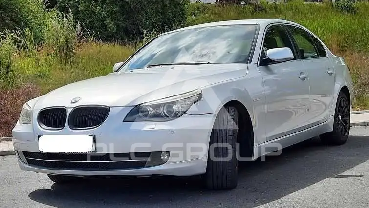 2009 BMW 523