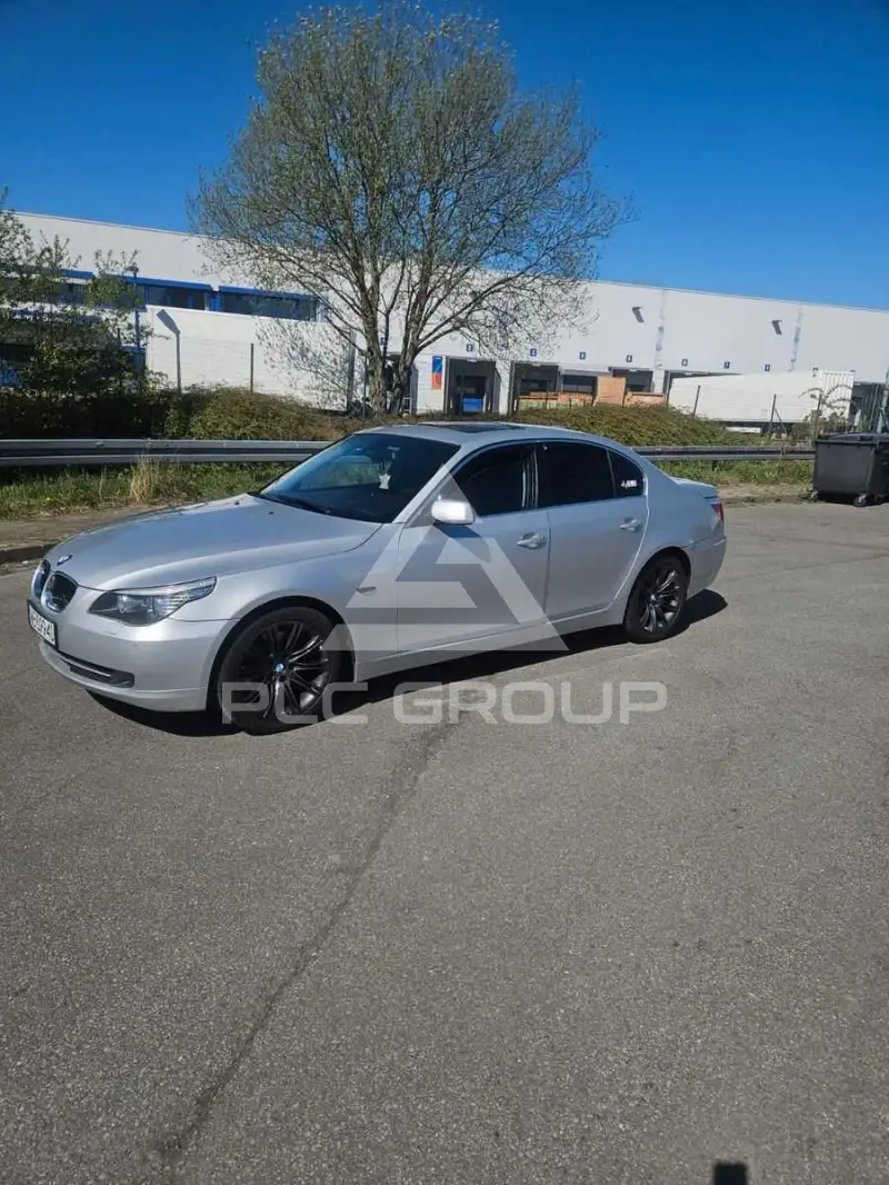 2009 BMW 525
