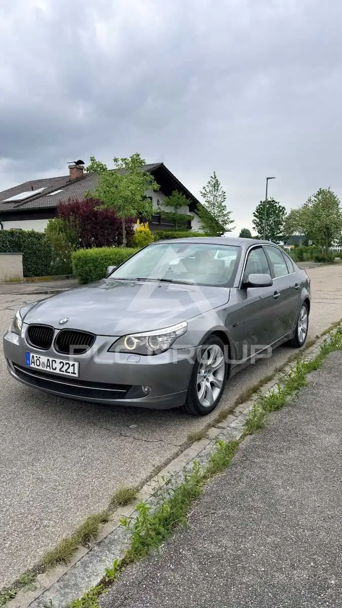 2009 BMW 525