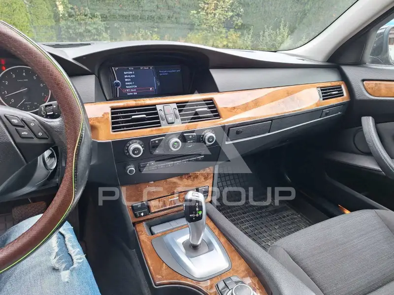 2009 BMW 525