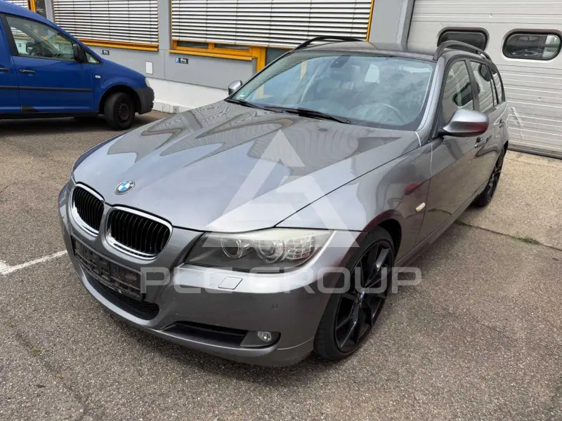 2009 BMW 320