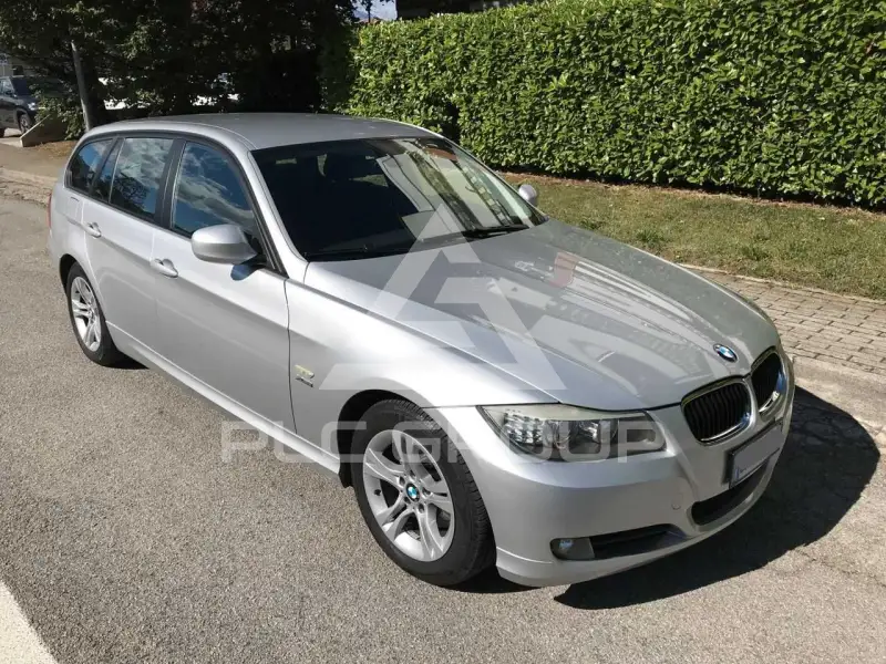 2009 BMW 320