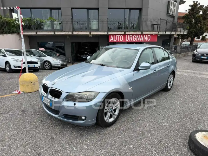 2009 BMW 320