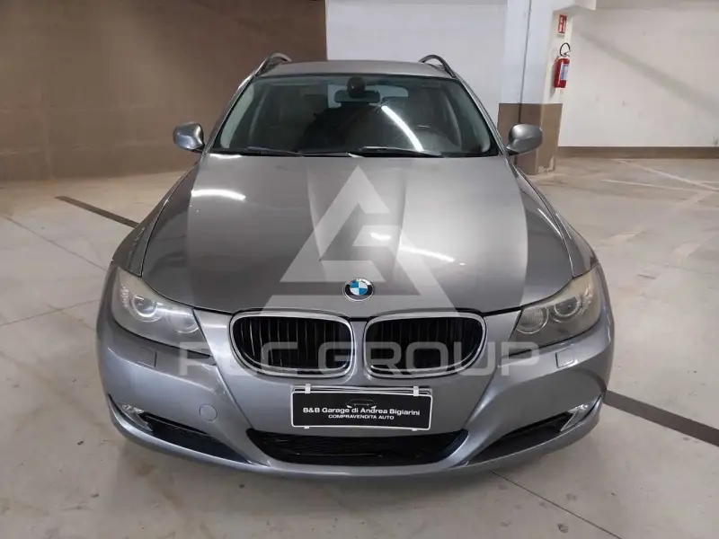 2009 BMW 320