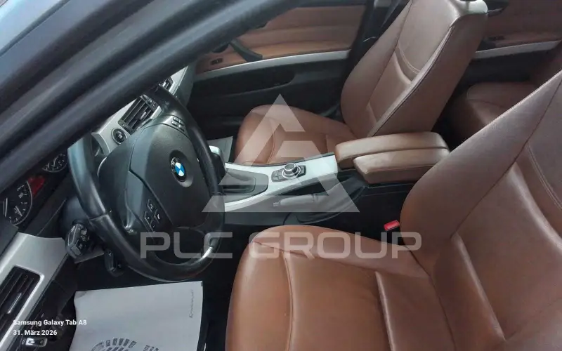 2009 BMW 320