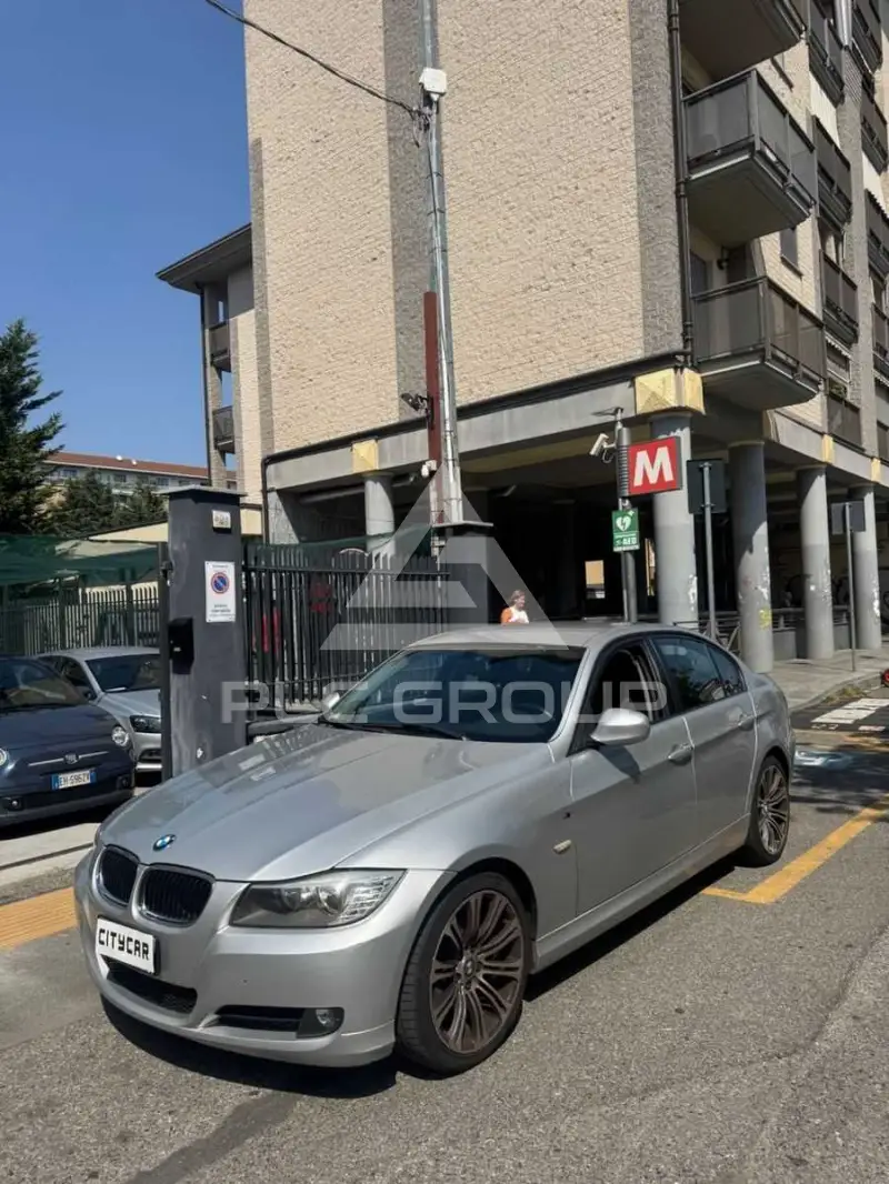 2009 BMW 320
