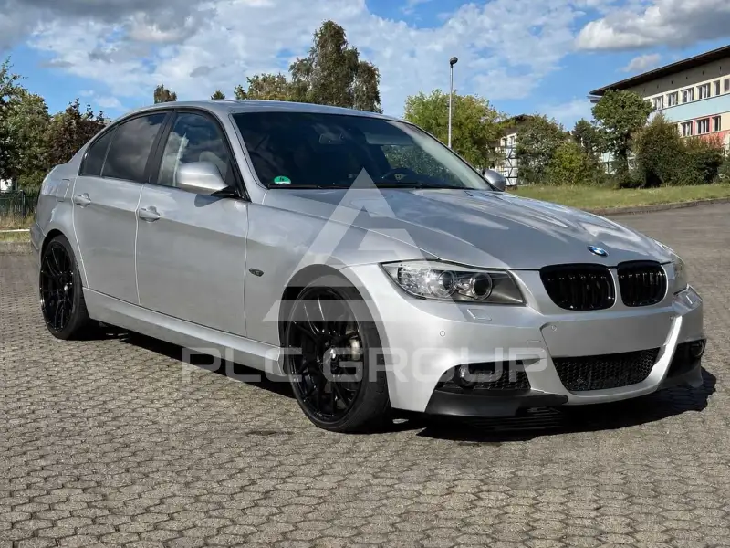 2009 BMW 320