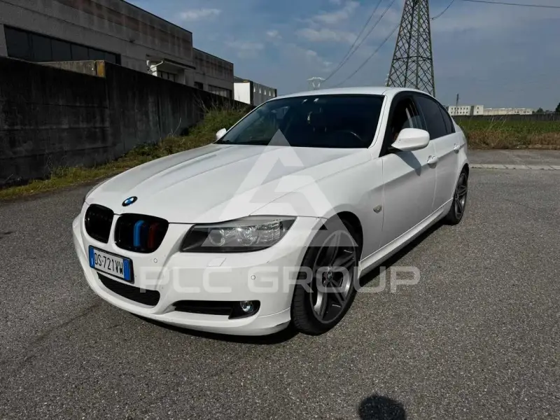 2009 BMW 320