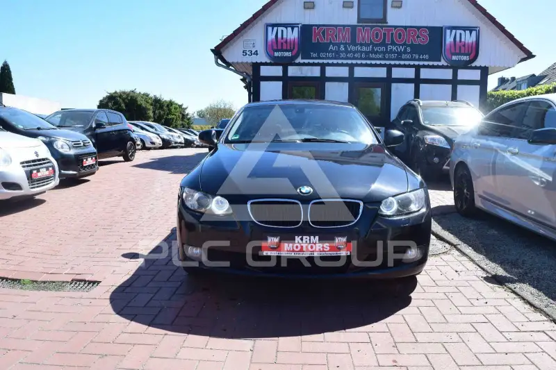 2009 BMW 320
