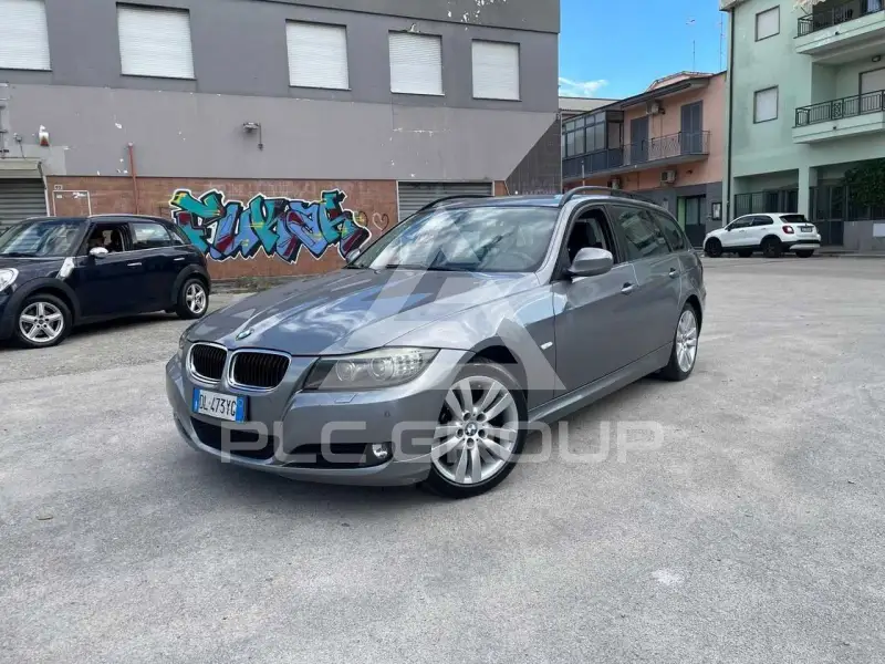 2009 BMW 320