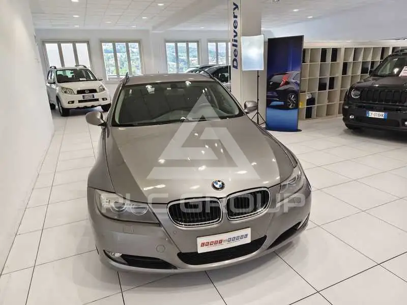 2009 BMW 320