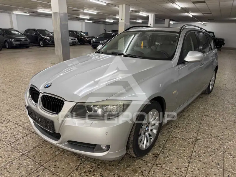 2009 BMW 320