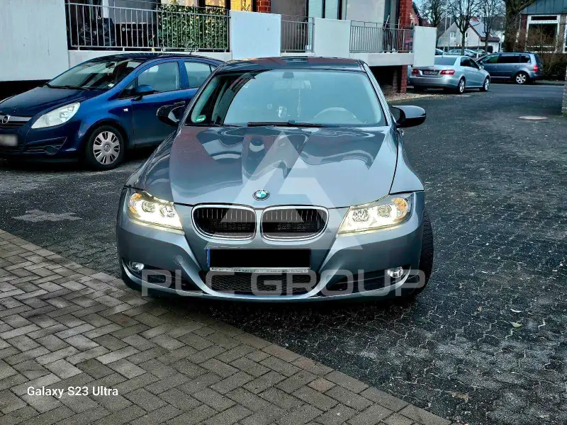2009 BMW 320