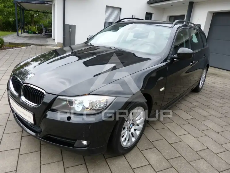 2009 BMW 320
