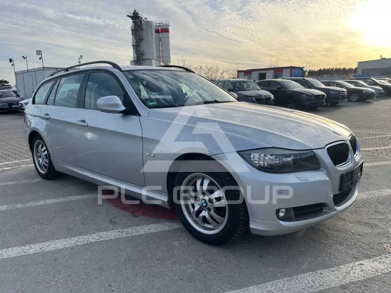 2009 BMW 320