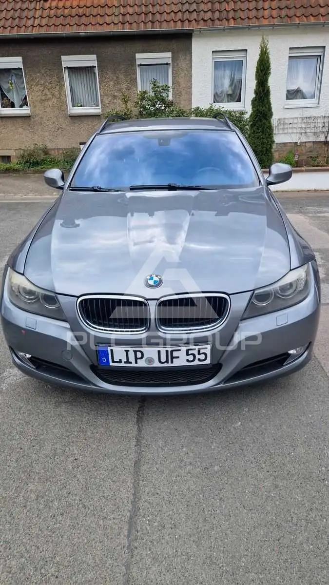 2009 BMW 320