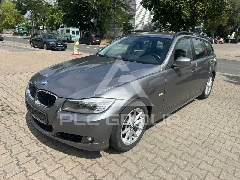 2009 BMW 320