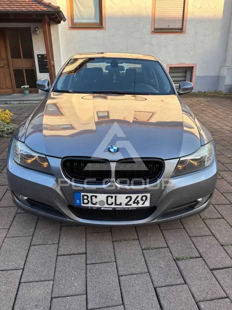 2009 BMW 320