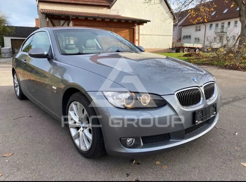 2009 BMW 330