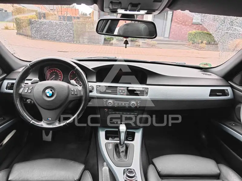 2009 BMW 330