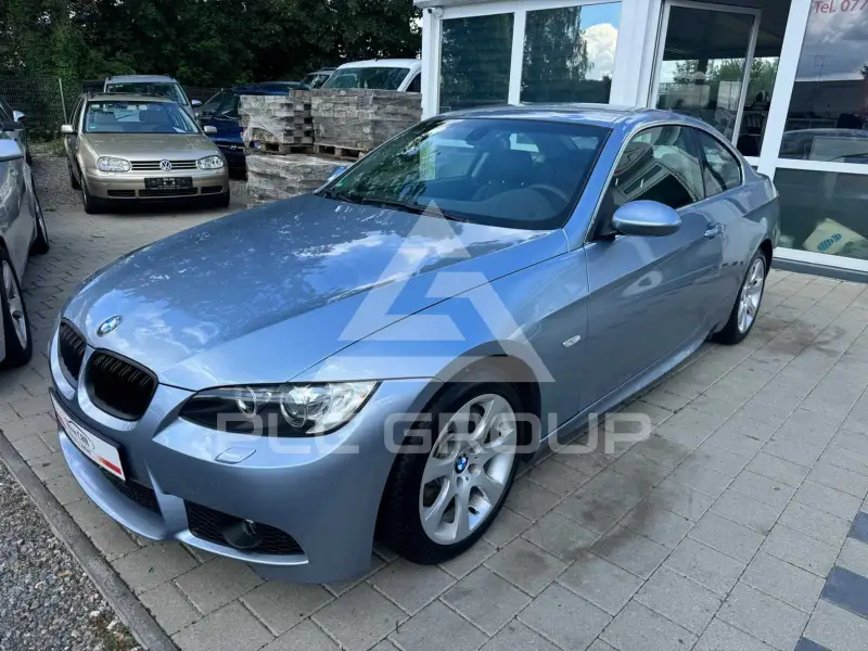 2009 BMW 330
