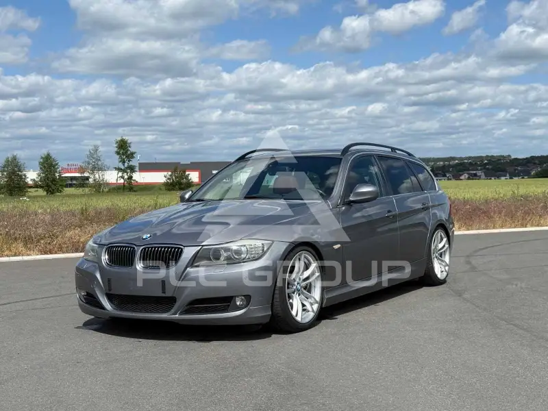 2009 BMW 330