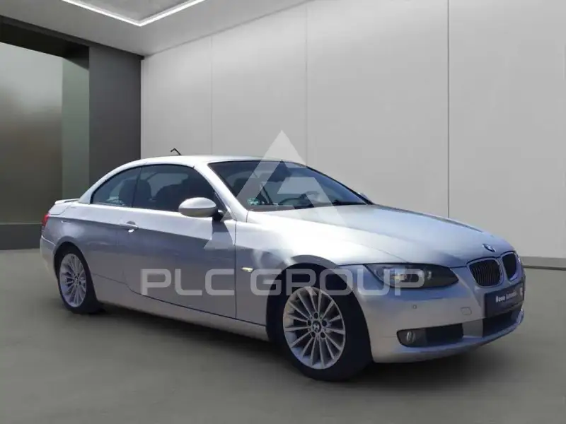 2009 BMW 330