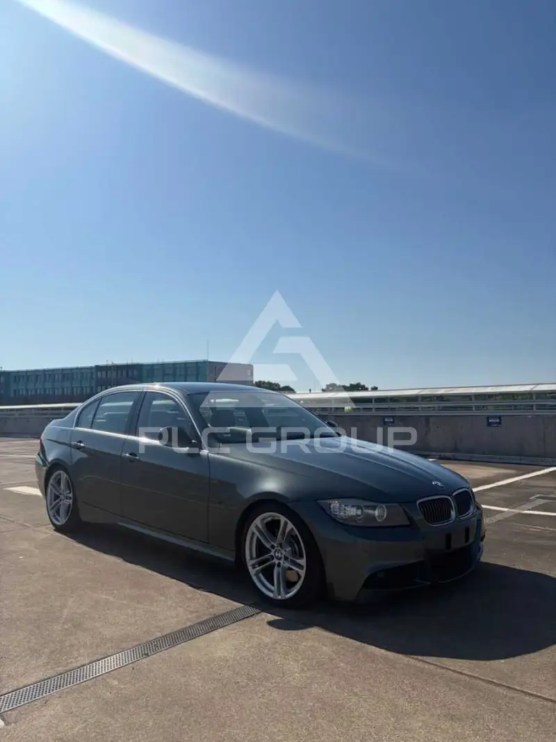 2009 BMW 330