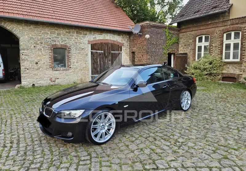 2009 BMW 330