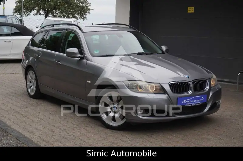 2009 BMW 330