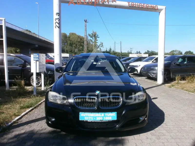 2009 BMW 330