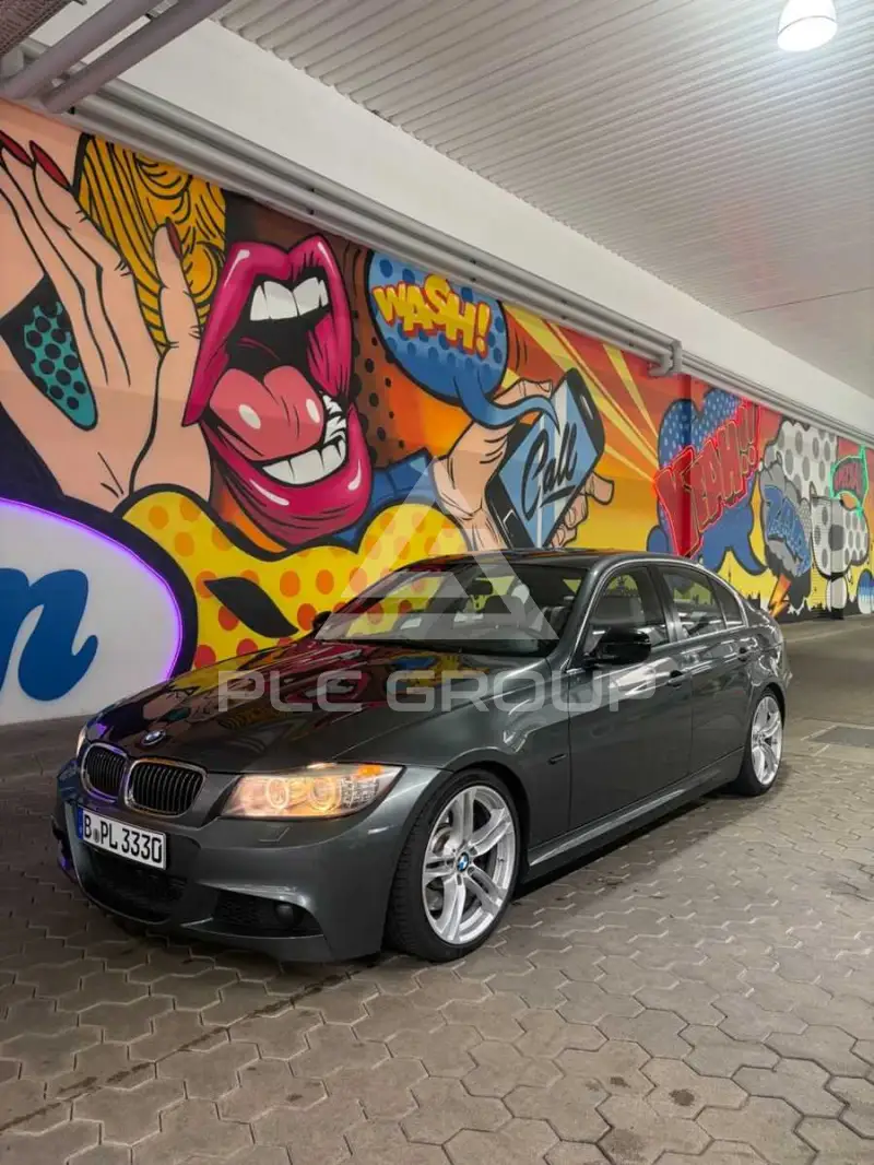 2009 BMW 330