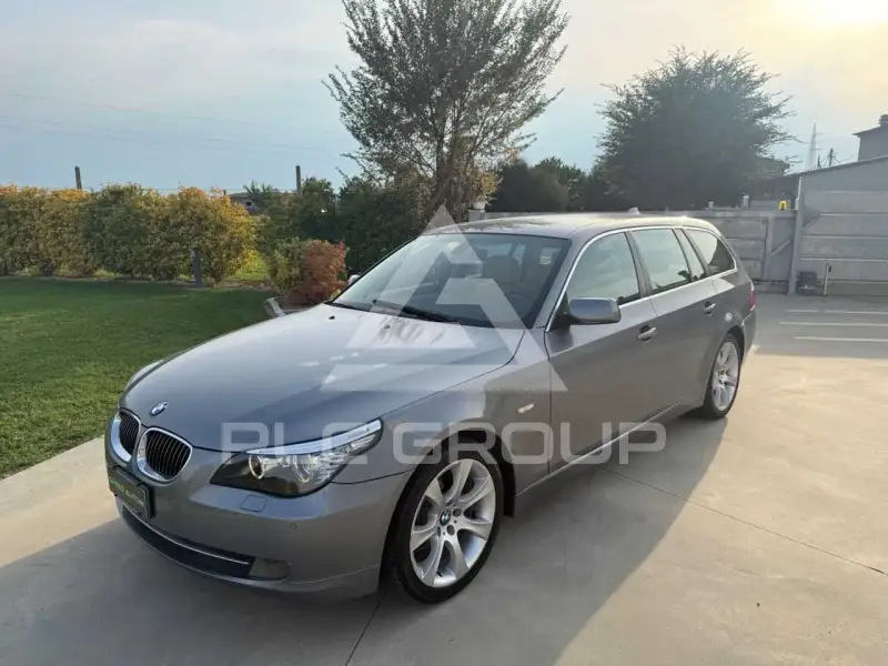 2009 BMW 520