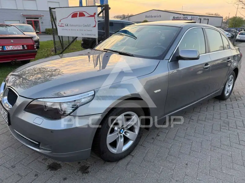 2009 BMW 520