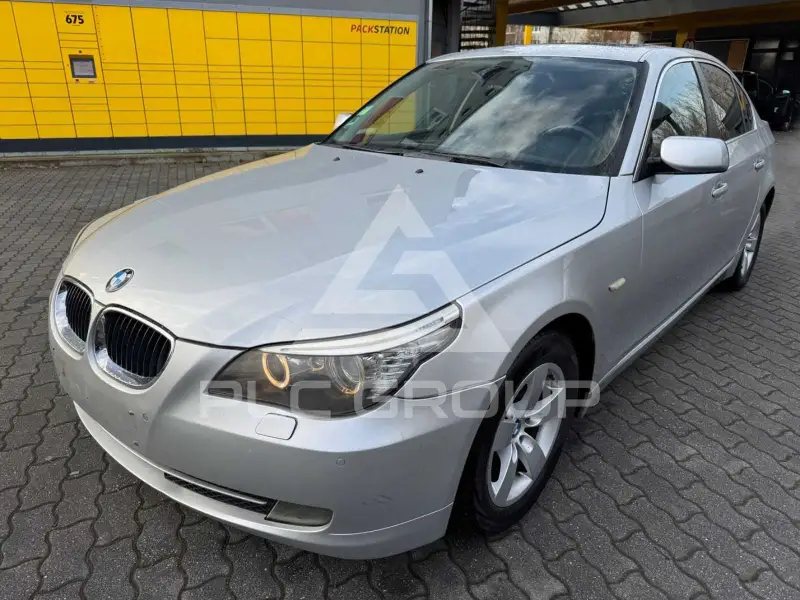 2009 BMW 520