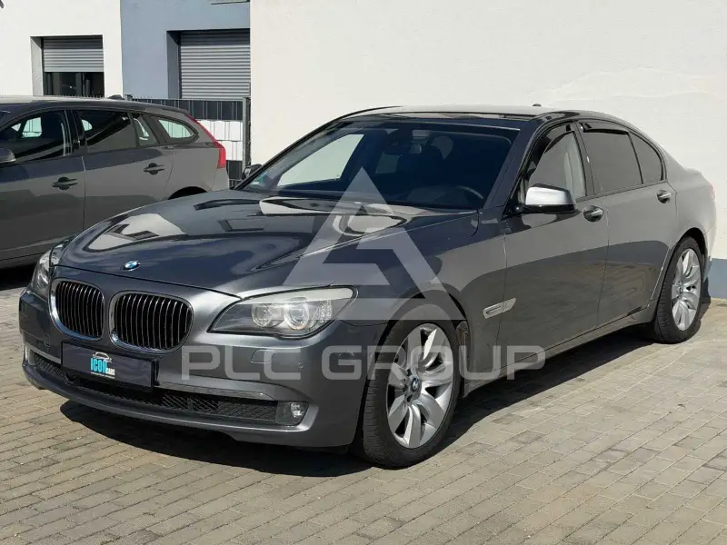 2009 BMW 730