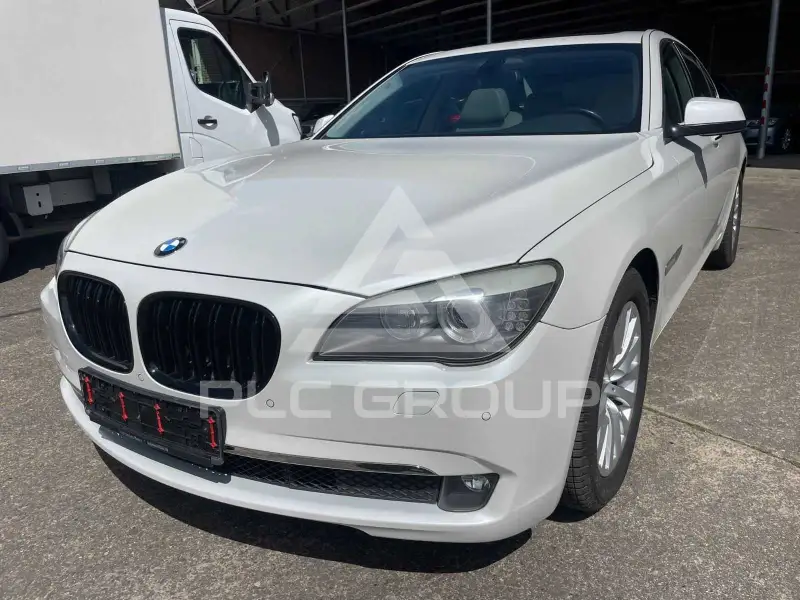 2009 BMW 730