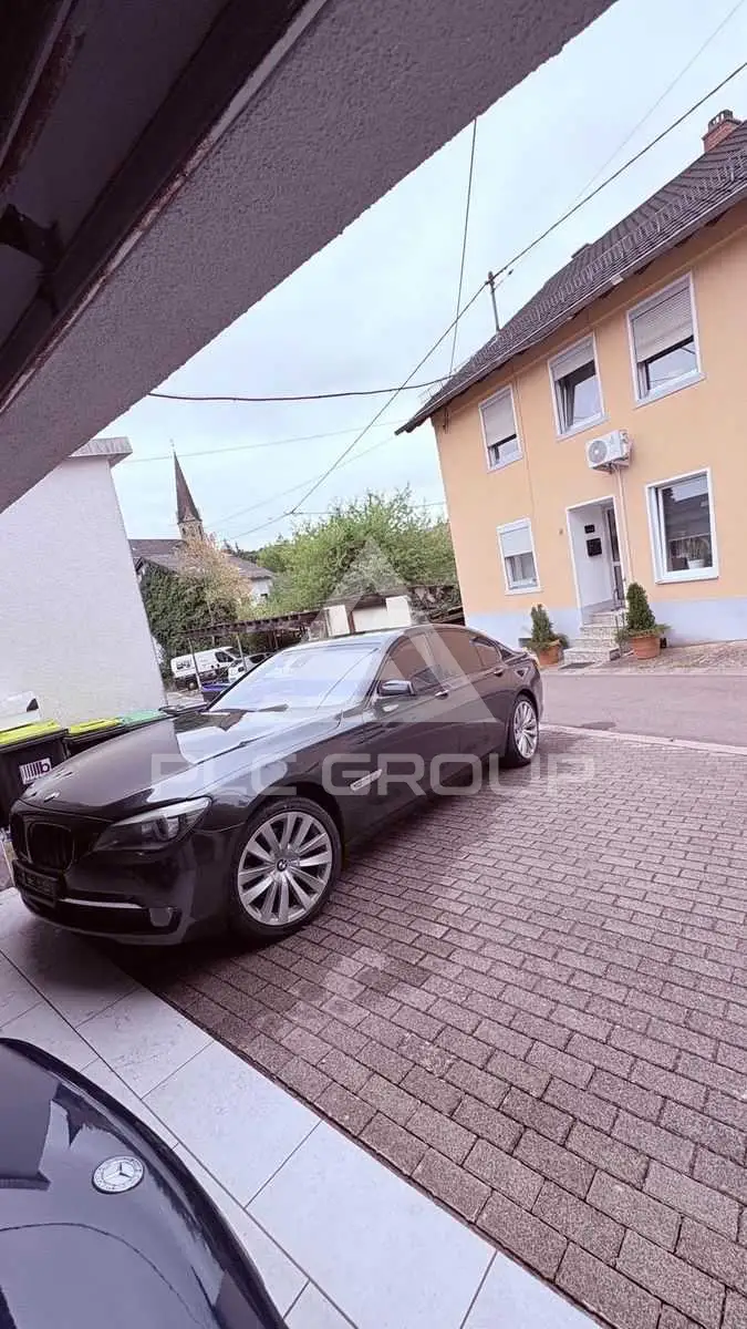 2009 BMW 730