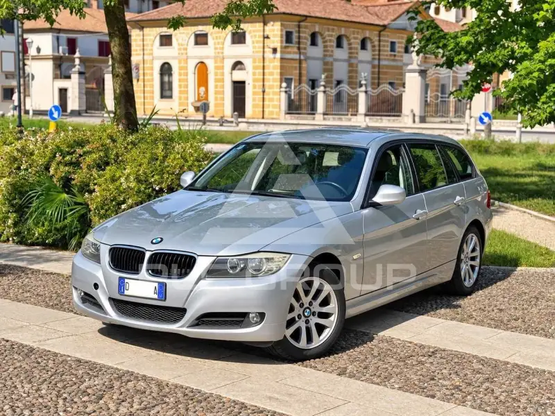 2009 BMW 318