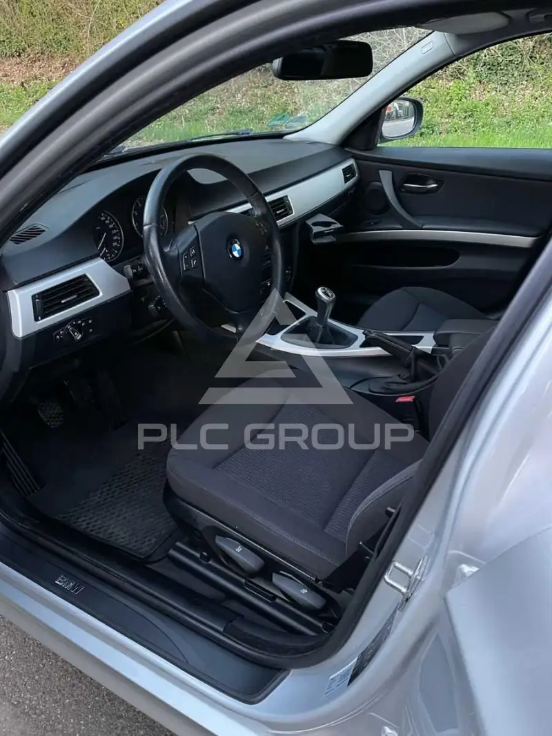 2009 BMW 318