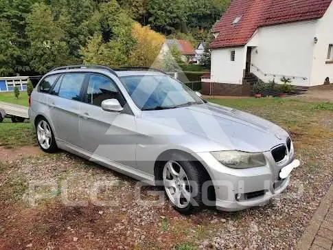 2009 BMW 318