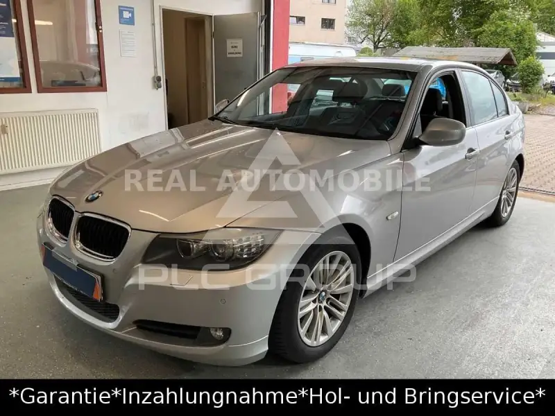 2009 BMW 318