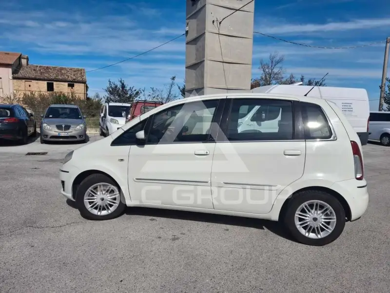2009 Lancia Musa