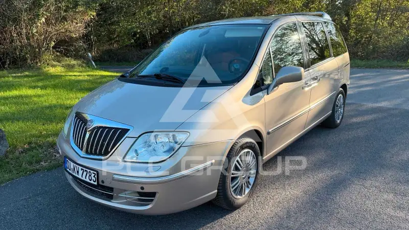 2009 Lancia Phedra
