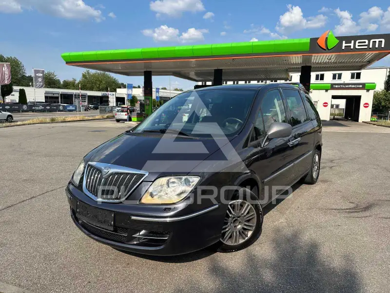 2009 Lancia Phedra