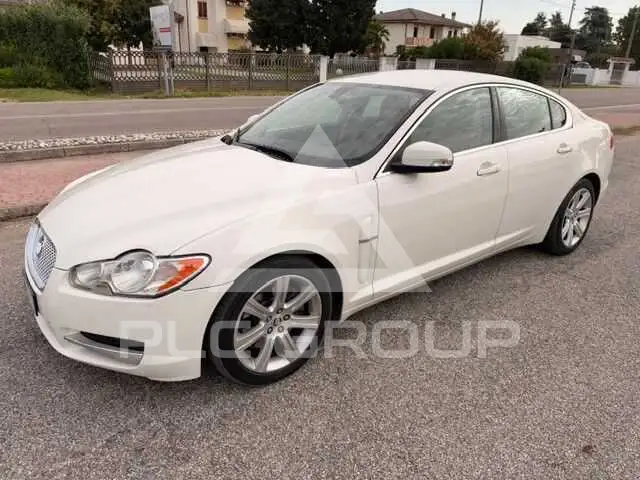 2009 Jaguar XF