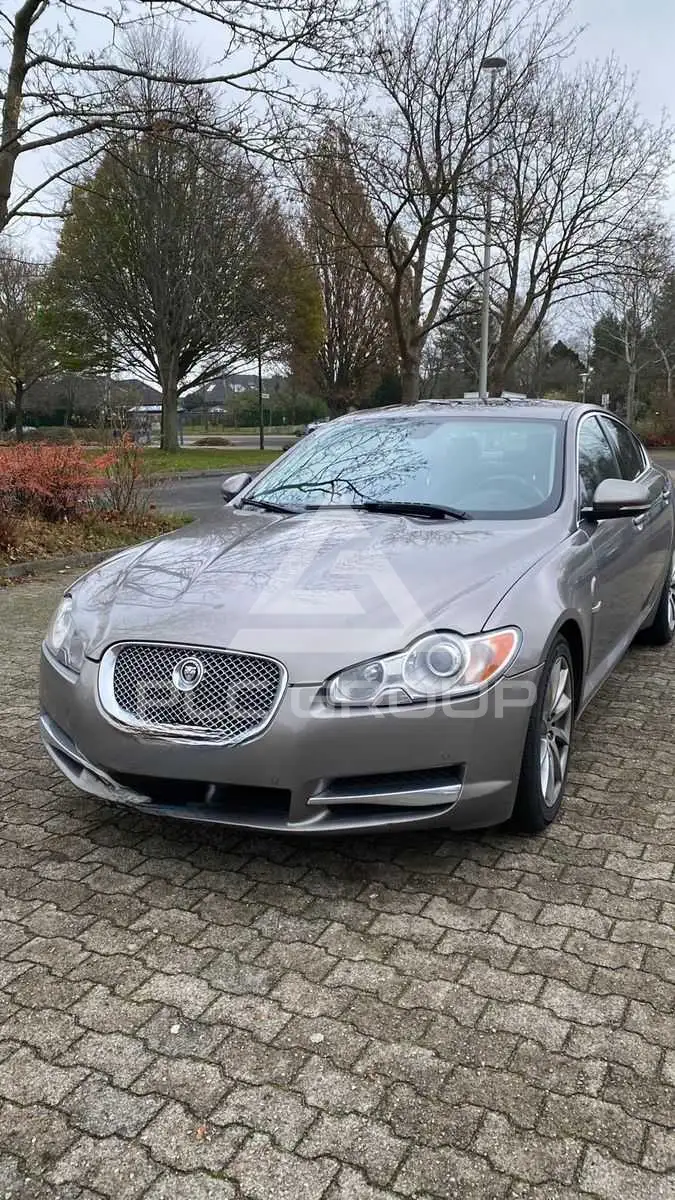 2009 Jaguar XF