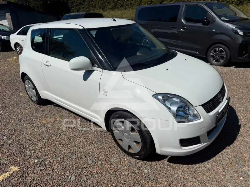 2009 Suzuki SWIFT