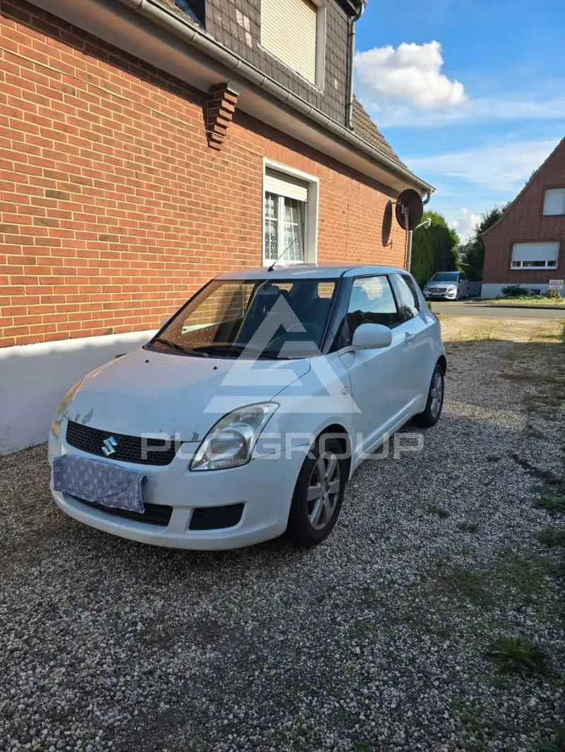 2009 Suzuki SWIFT