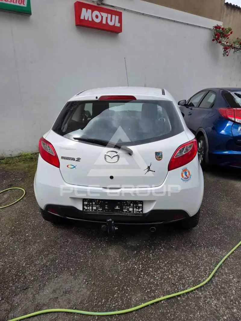 2009 Mazda 2